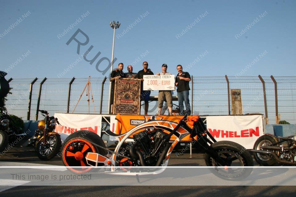 Real Steel - Hans Bozzies Real Steel - Hans Bozzies