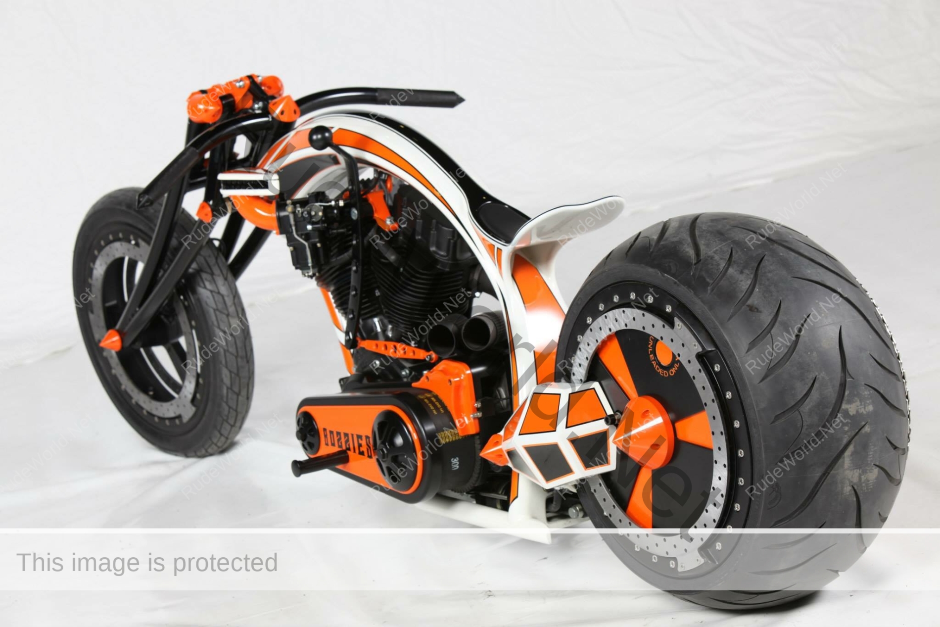 Real Steel - Hans Bozzies Real Steel - Hans Bozzies